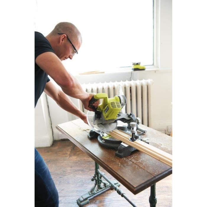 RYOBI - Sierra ingletadora ONE+ de 18 V - Diámetro de 190 mm x Capacidad de corte de 16 mm - Capacidad de 45 x 108 mm a 90° - Incluye 1 hoja de 24 dientes - EMS190DC