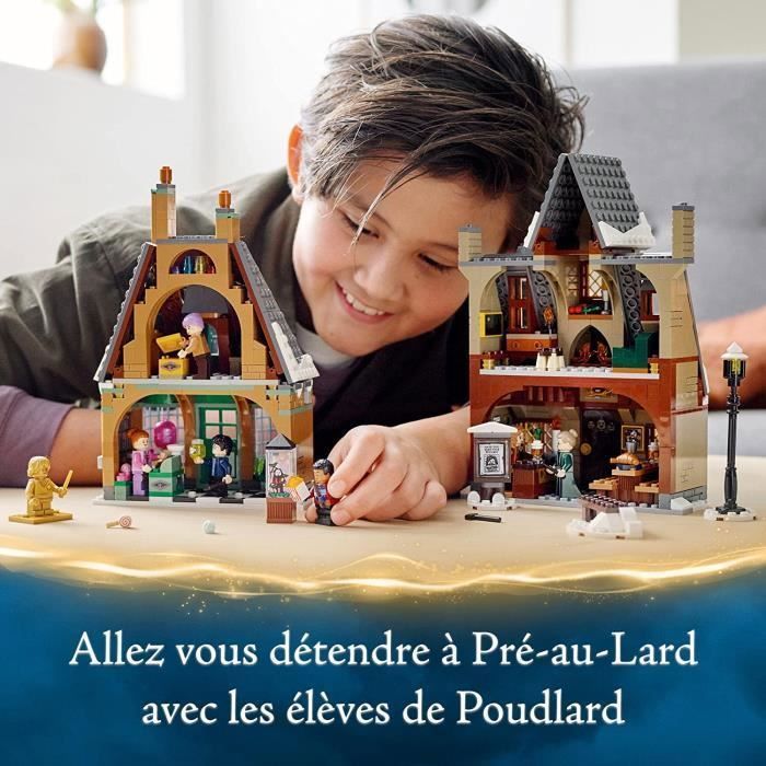 LEGO Harry Potter - Passeio pela Vila de Hogsmeade - Ron Weasley Dourado - Edição de 20º Aniversário
