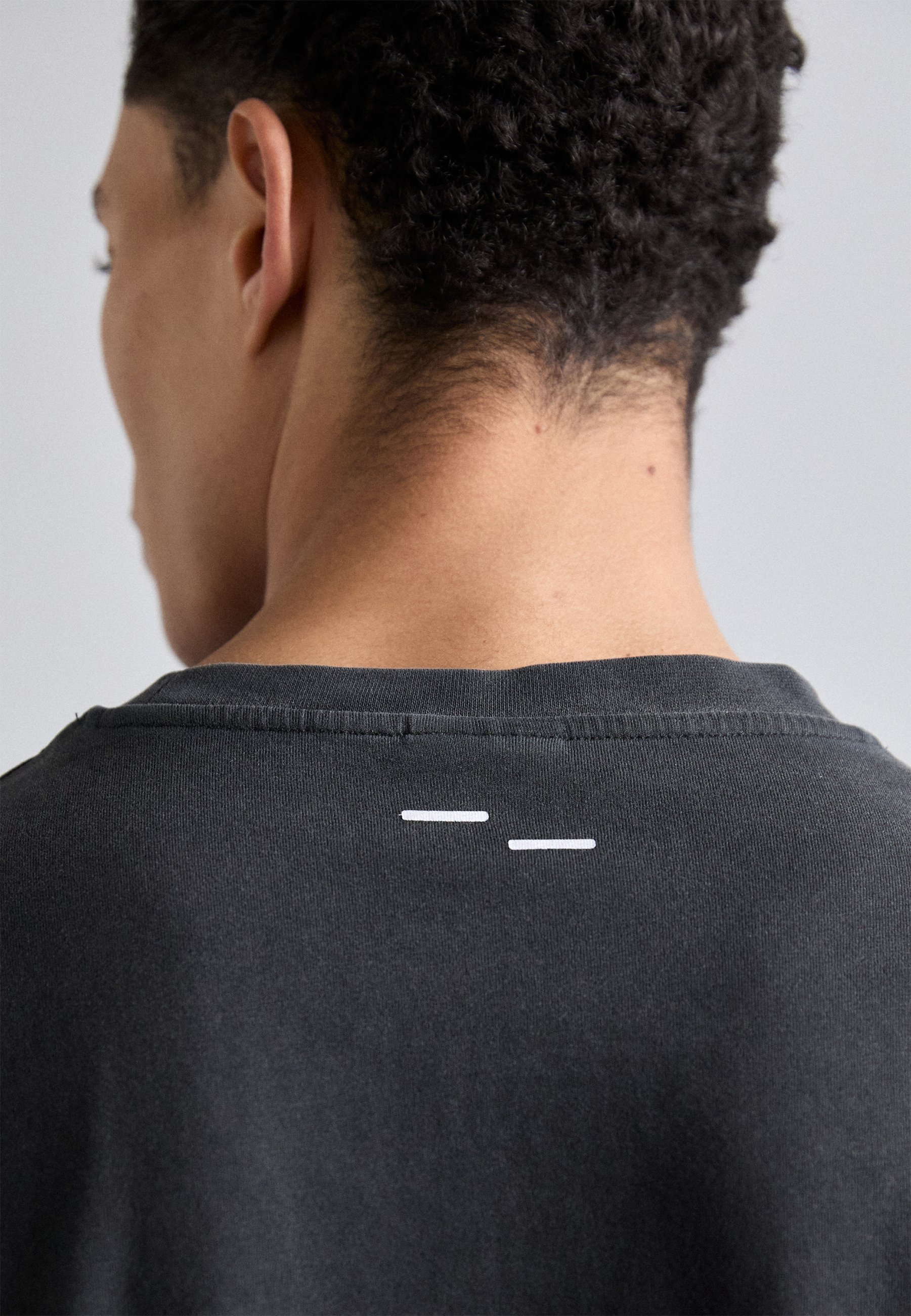 Filling Pieces BOXY - T-shirt basique - noir vintage