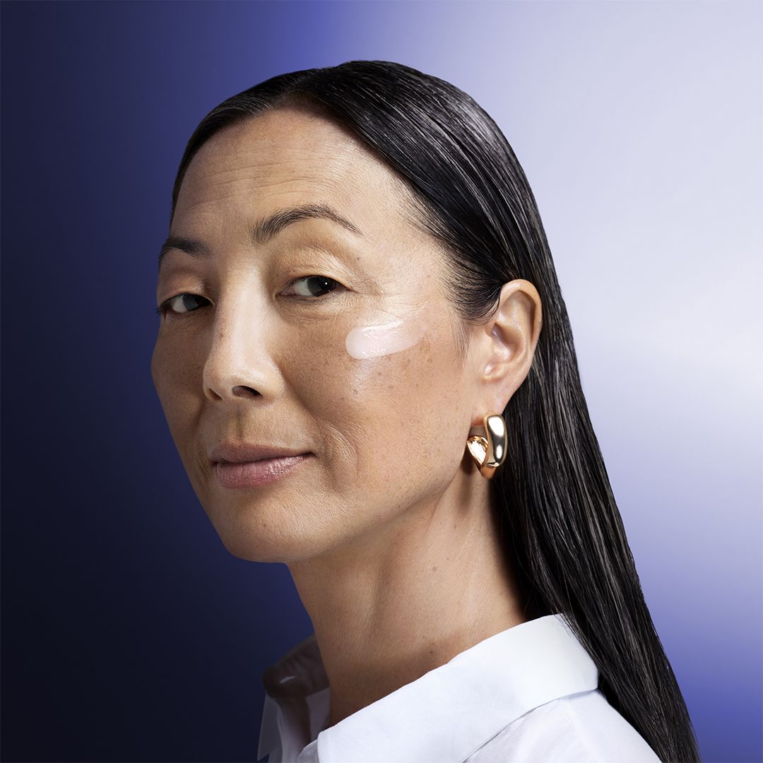 Vital Perfection LiftDefine Radiance noćni koncentrat Luksuzni proizvod protiv bora i starenja