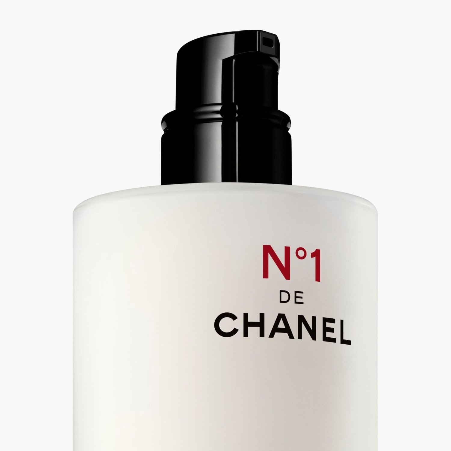 CHANEL losion za tijelo N°1 DE CHANEL Essence losion za revitalizaciju - 100 ml