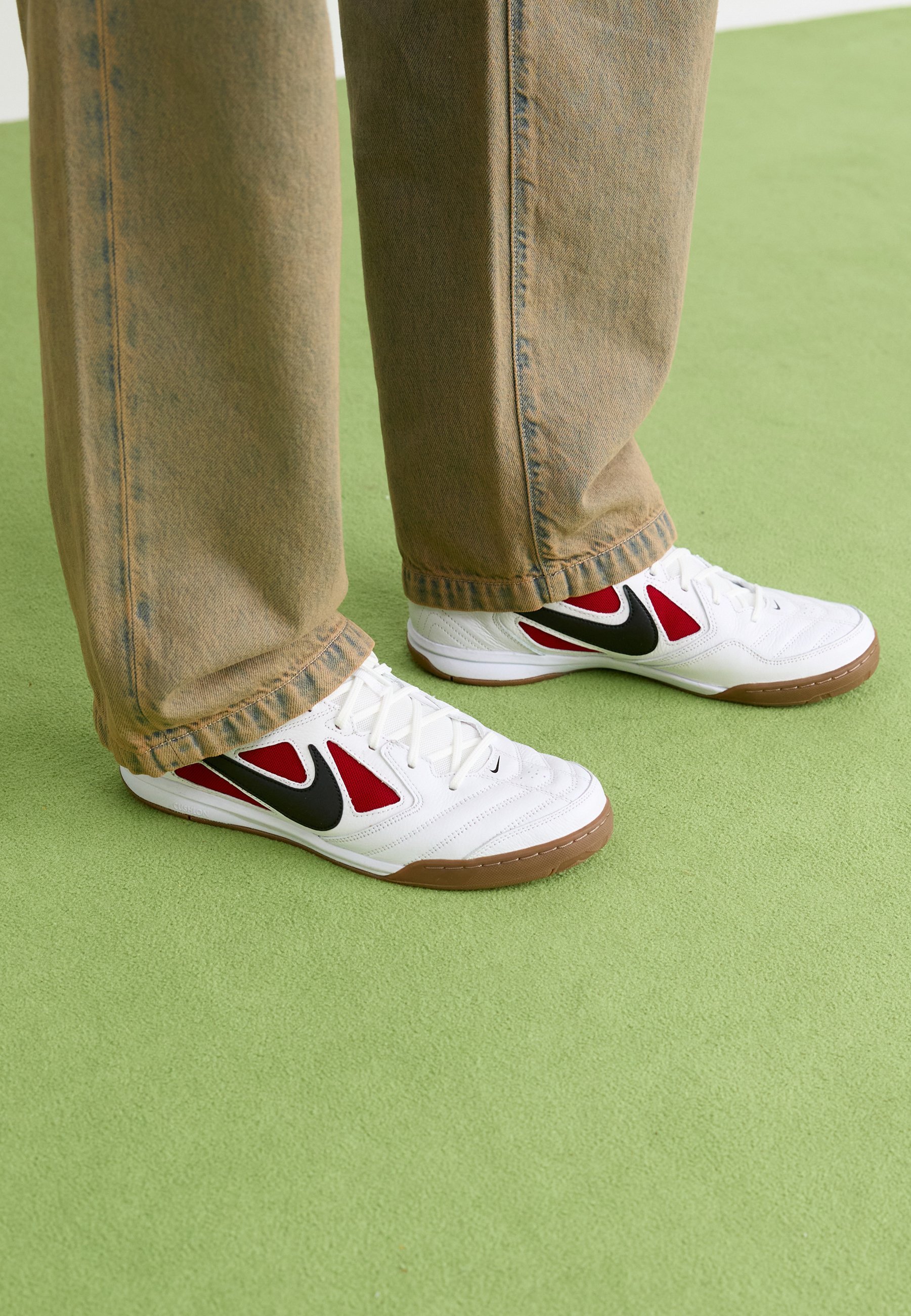 Nike Sportswear GATO UNISEX - Sneakers - wit/zwart gym/rood gum/bruin