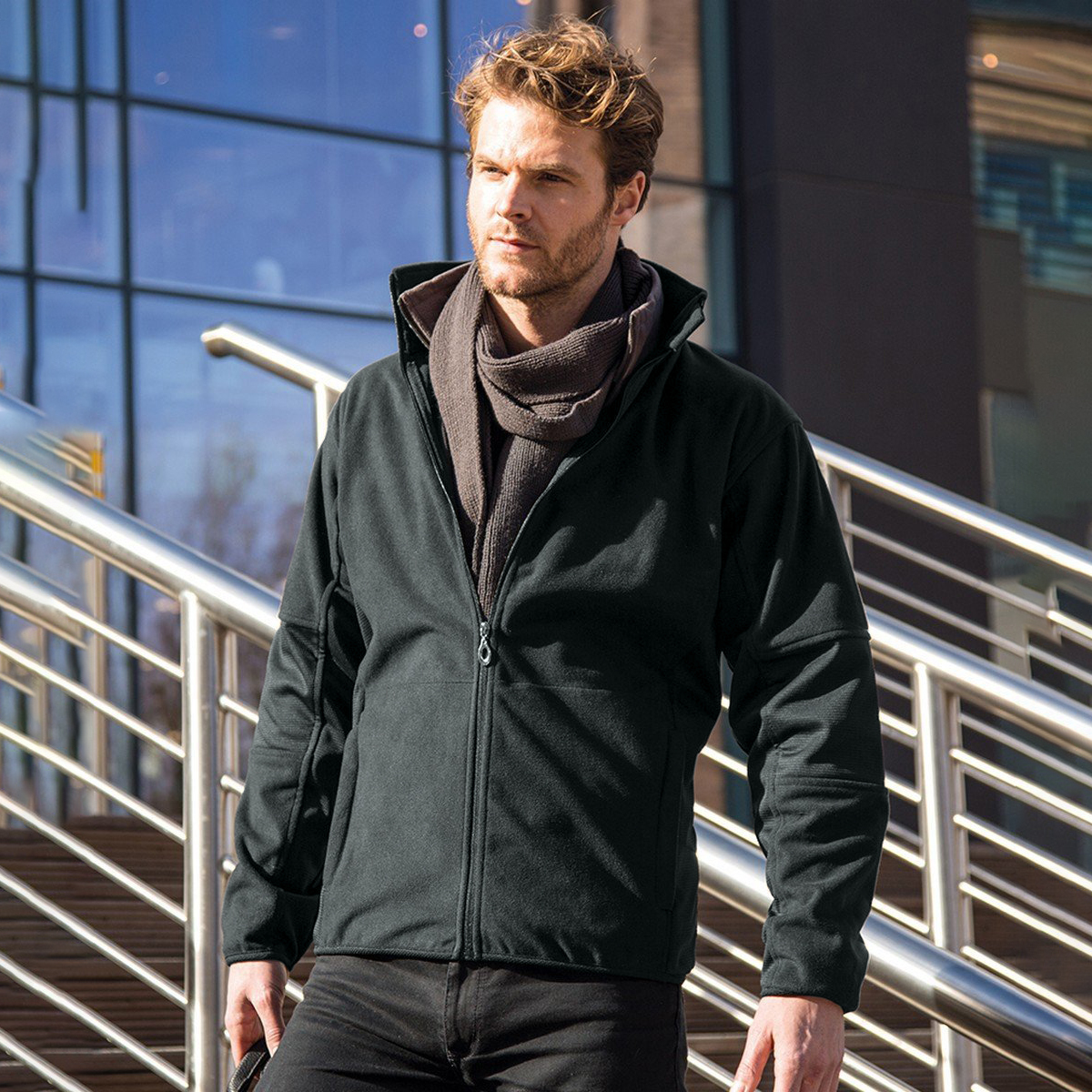  Chaqueta Soft Shell Impermeable Y Short Tejido Combinado Modelo Osaka
