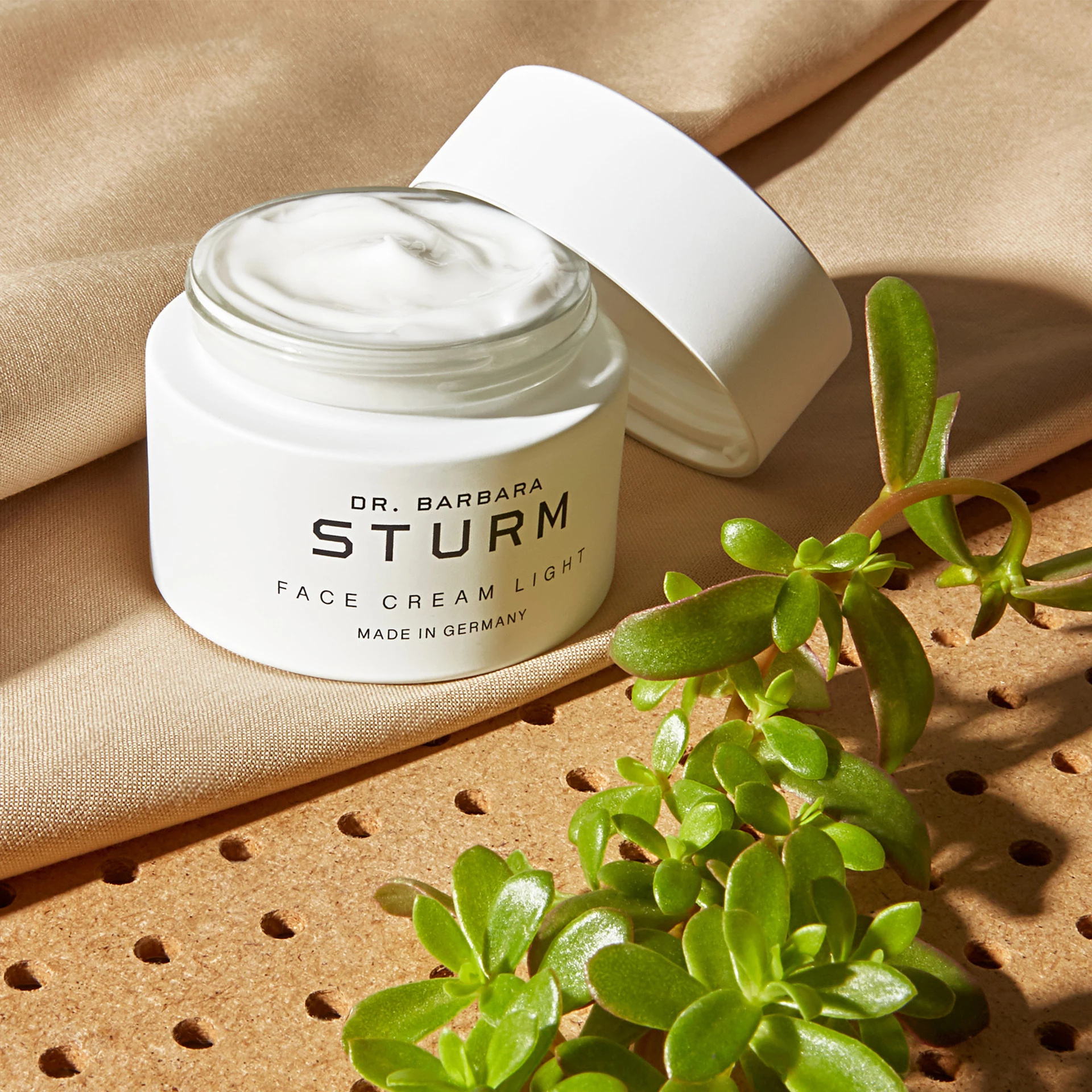 Arckrém Könnyű 50 ml - Dr. Barbara Sturm