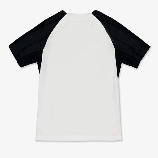  Nike Strike