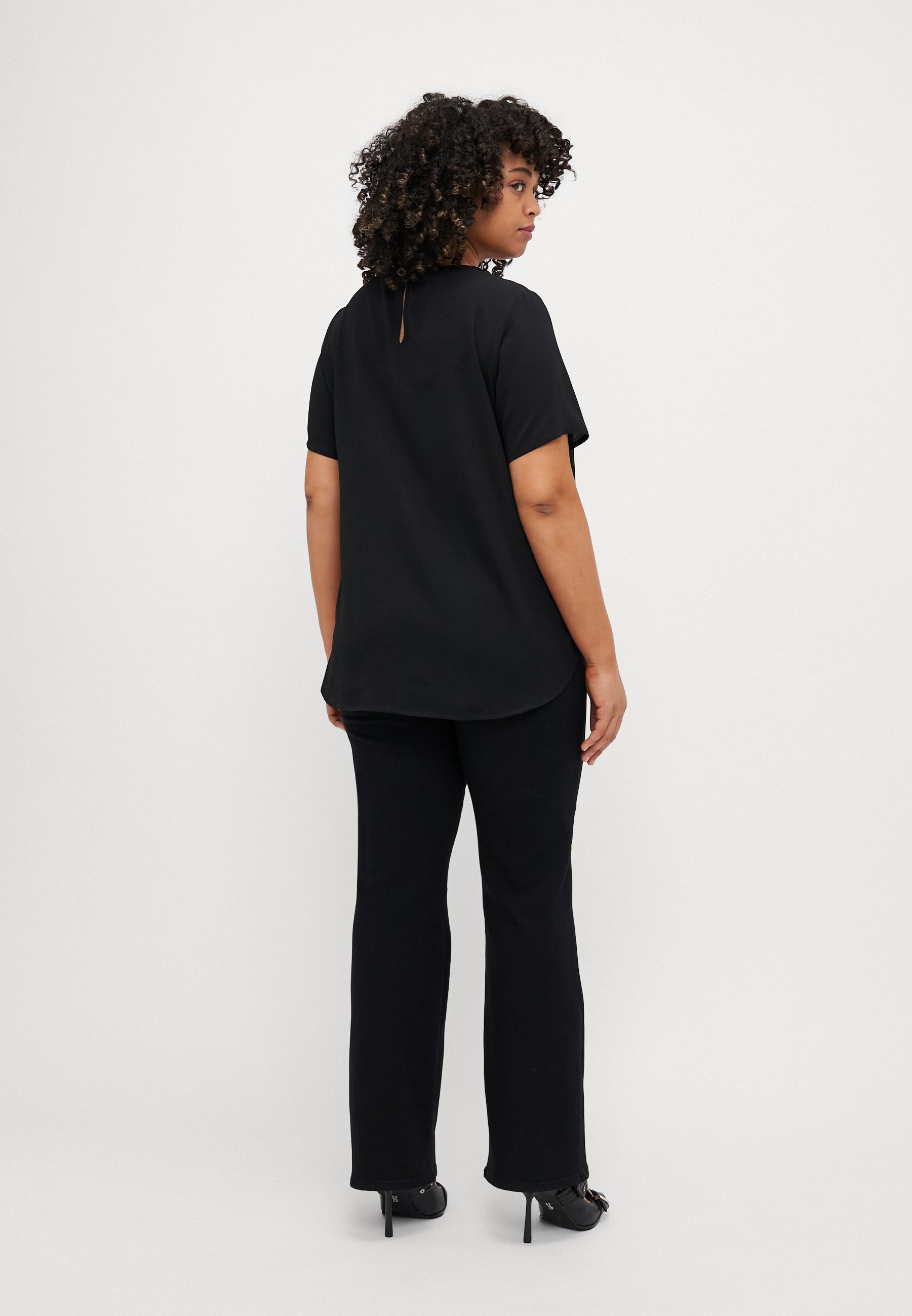 T-shirt imprimé ONLY Carmakoma CARVICA LIFE - noir