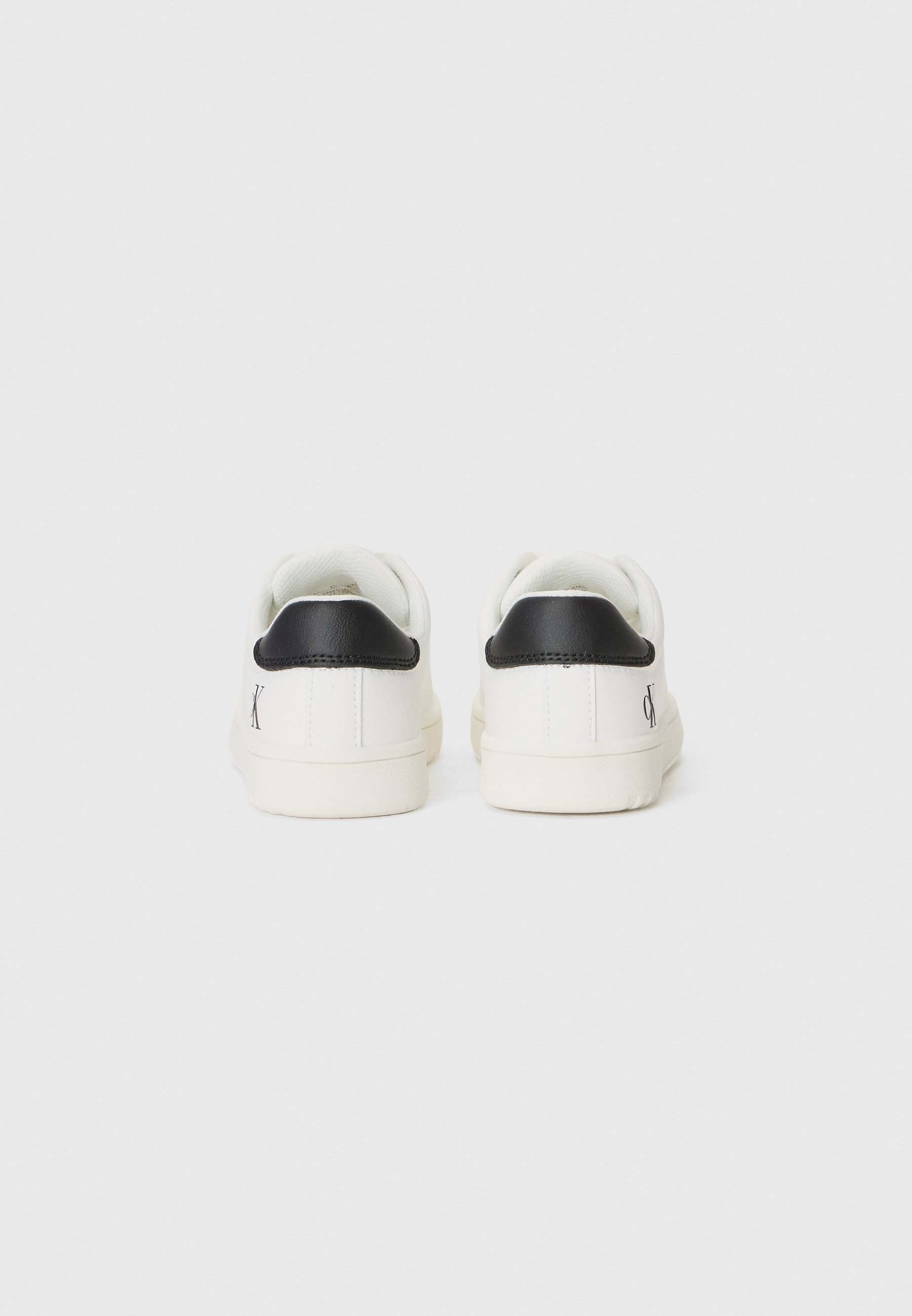 Calvin Klein Jeans BACK UNISEX - Scarpe da ginnastica - bianco/nero