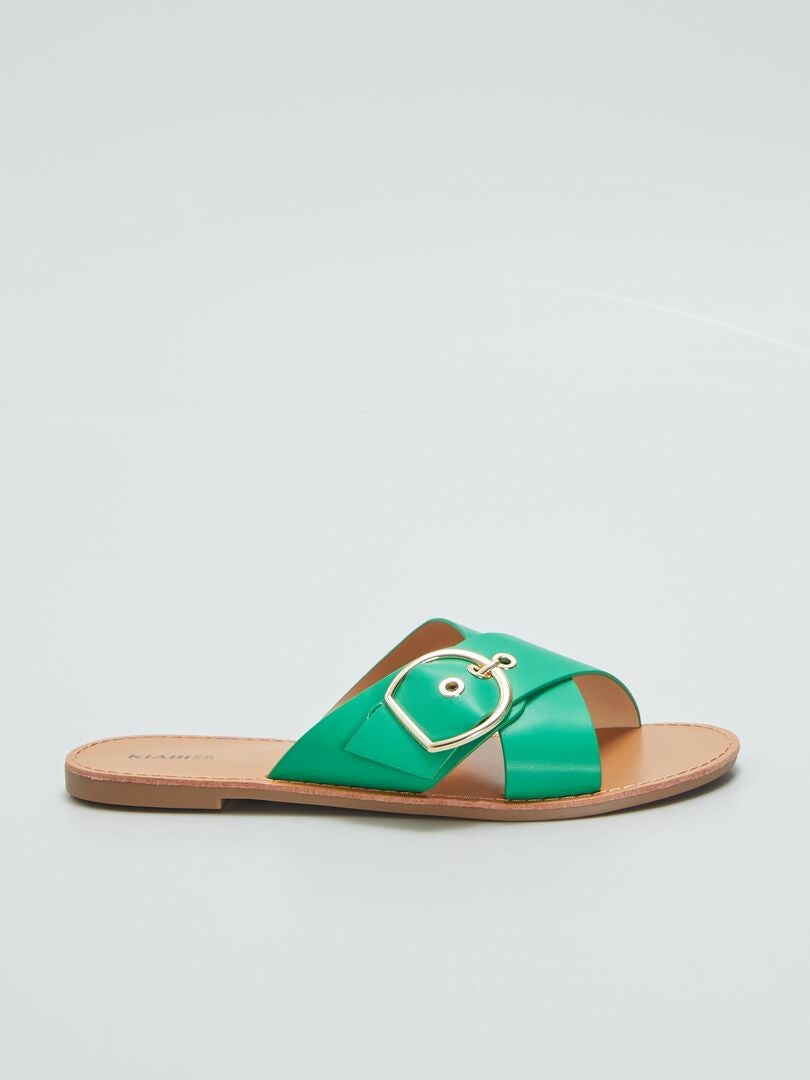 Sandálias com detalhe de fivela - VERDE