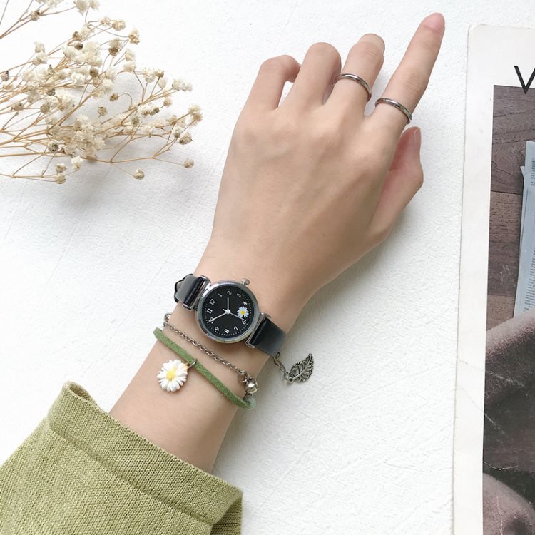 Women Fashion Daisy Watches Small Black Vintage Leather Ladies Wristwatch Simple Number Watch Woman Quartz Clock Drop Shipping