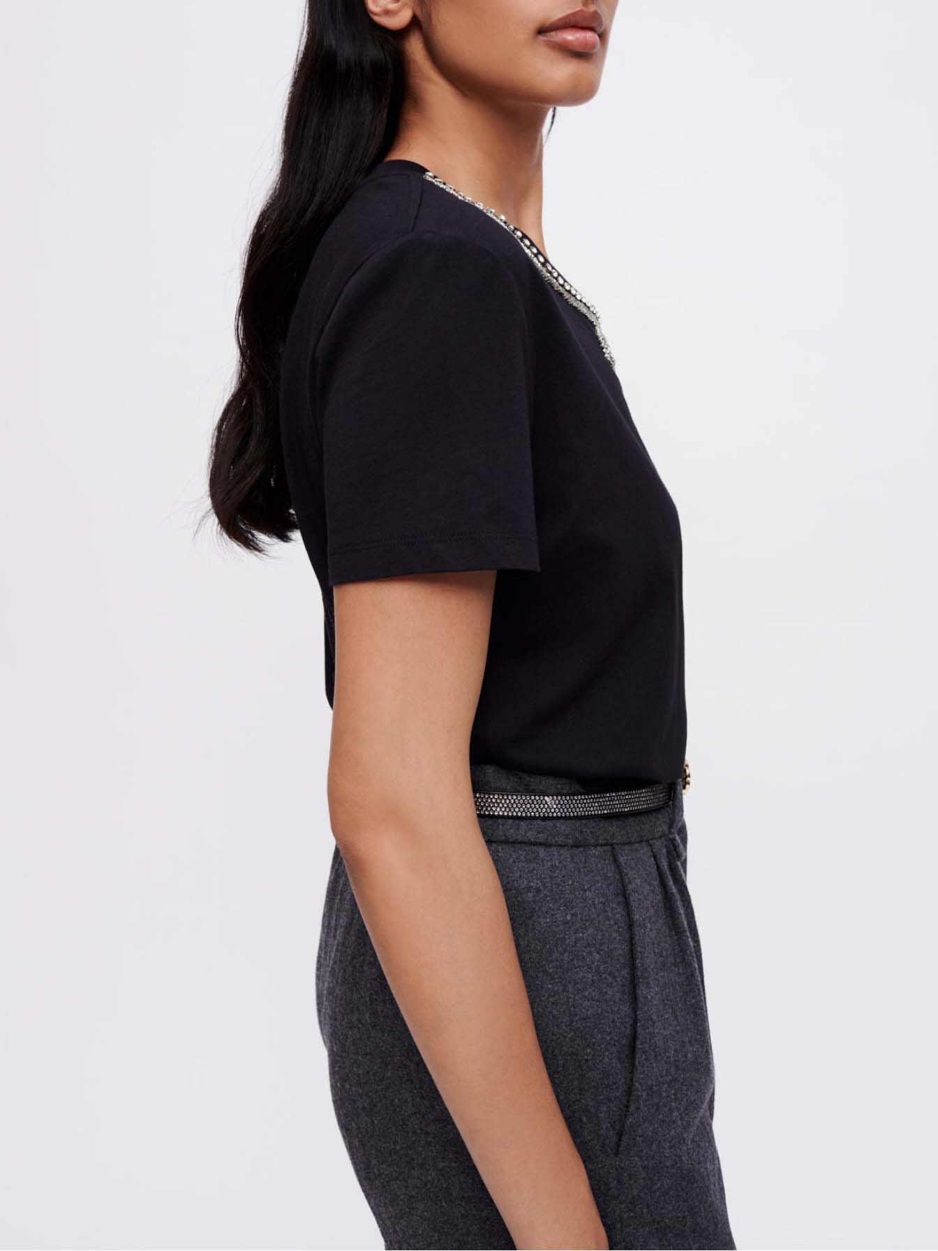 Tricou cu guler cu strasuri - Negru