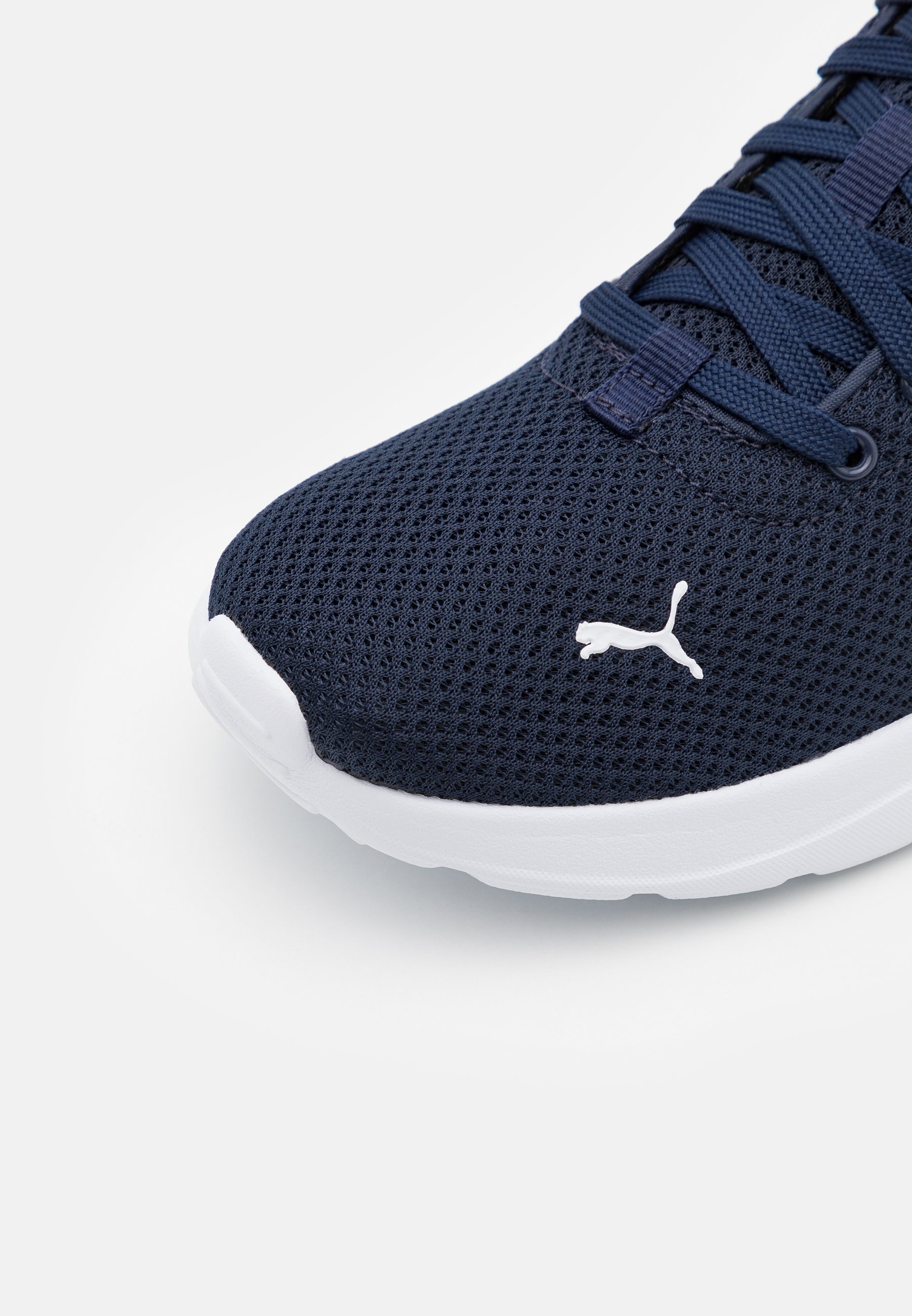 Puma ANZARUN LITE - Hardloopschoenen voor op de weg - peacoat/wit