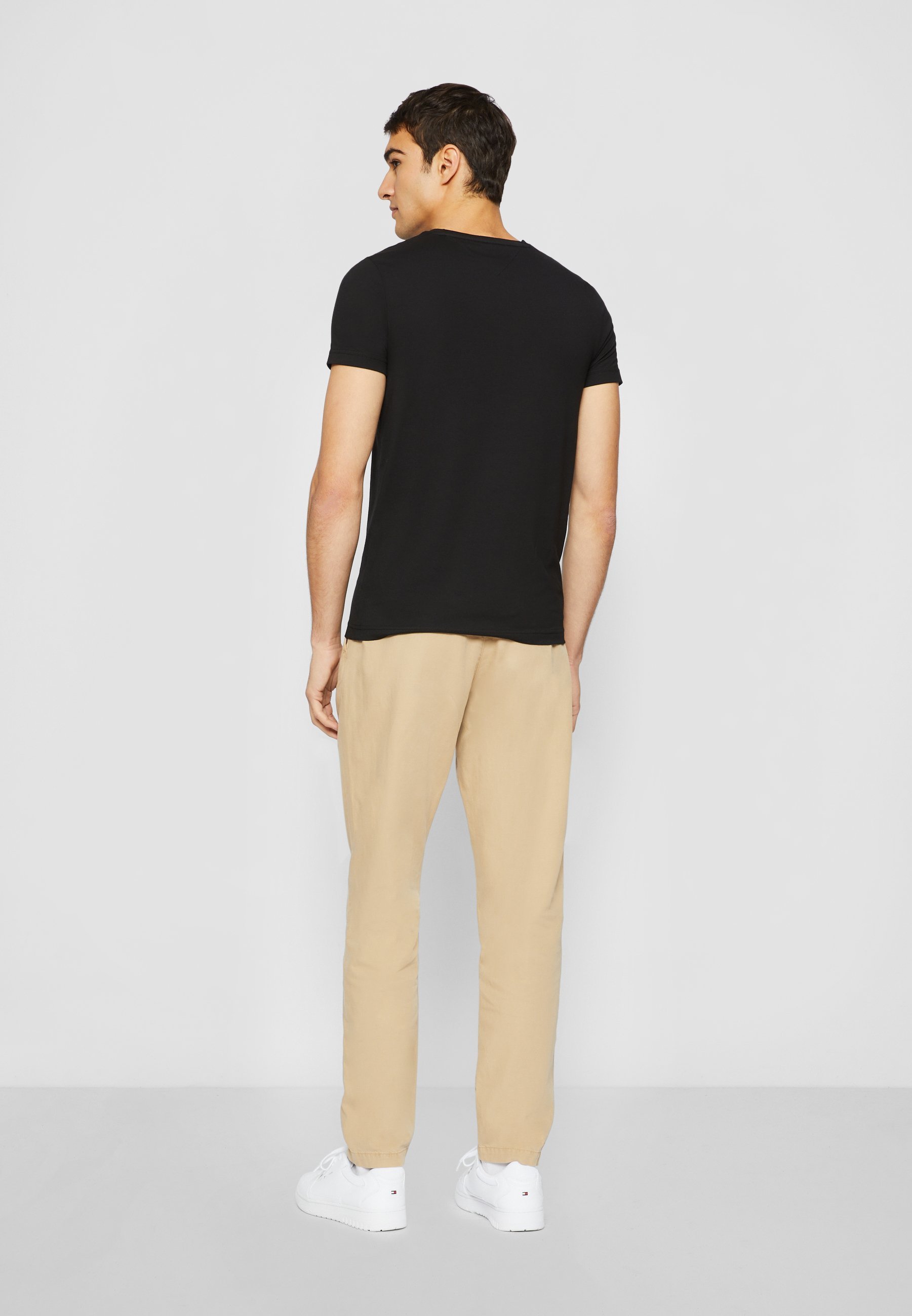 T-shirt Tommy Hilfiger CORE STRETCH SLIM NECK TEE - T-shirt basic - nera