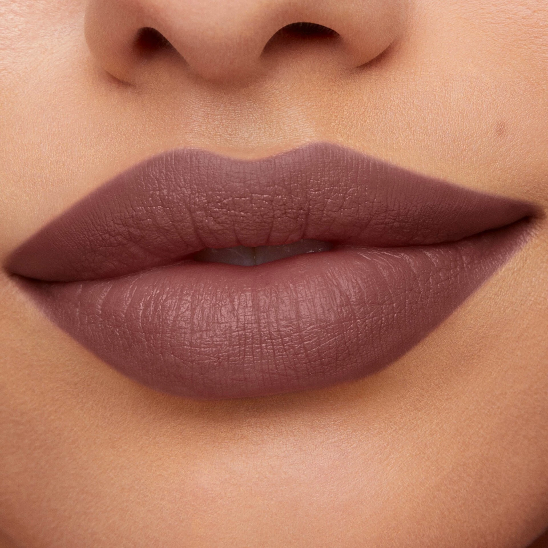 Creion de buze Mineralist Lasting Cherished Rose - bareMinerals