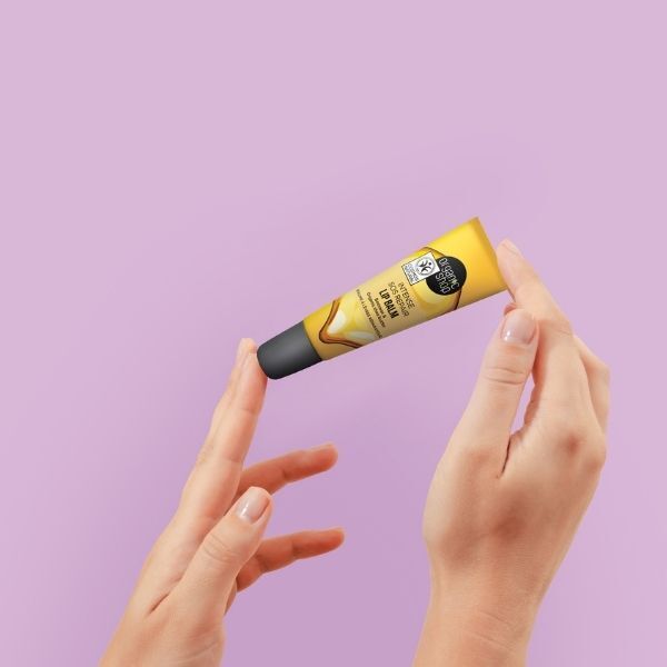 Organic Shop SOS Repair balzám na rty s včelím voskem a bambuckým máslem 10 ml