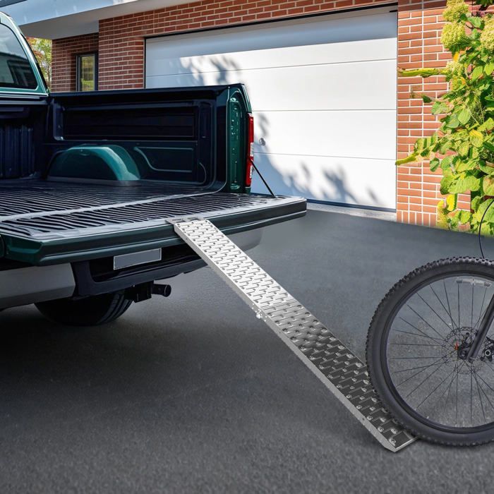 Rampa de carga plegable y antideslizante para motocicletas con correa de seguridad, de acero, color plata.