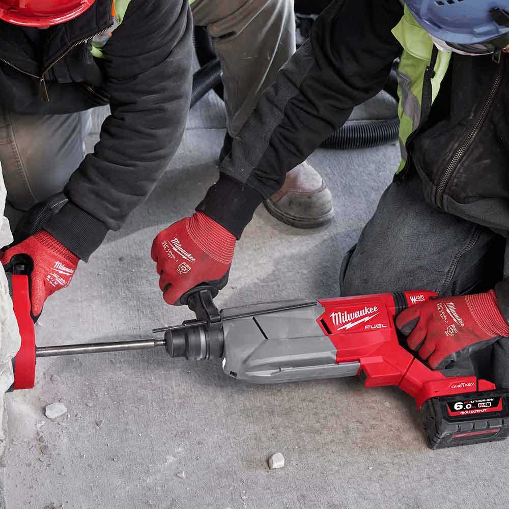 MILWAUKEE 18V FUEL 32mm slagbor med SDS Plus D-type chuck og enkeltknapp M18FHACOD32-0