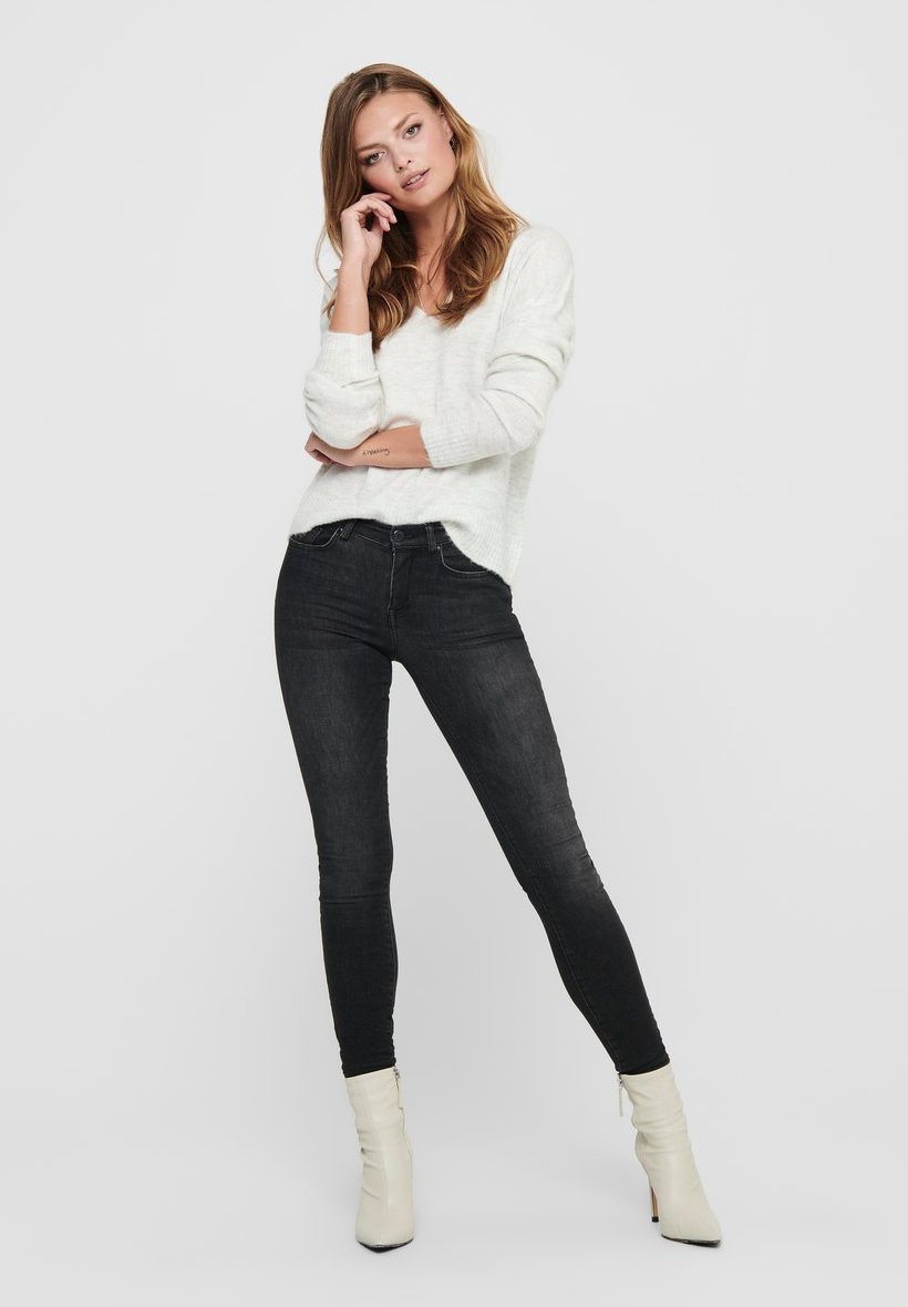 JDY JDYELANORA L/S V-NECK NOOS - Jumper - cloud dancer