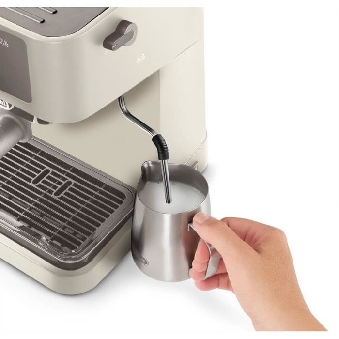 Cafetera espresso DELONGHI STILOSA EC235.CR - Bomba simple - Caldera de acero inoxidable - Compatible con ESE - Boquilla de vapor - Acabado crema