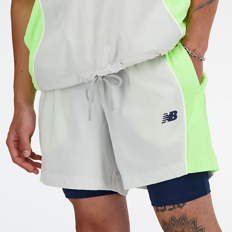 Pantaloni scurți 2 în 1 pentru bărbați, Hoops On Court - GRAY MATTER