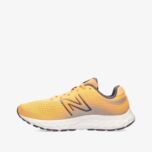  New Balance 520