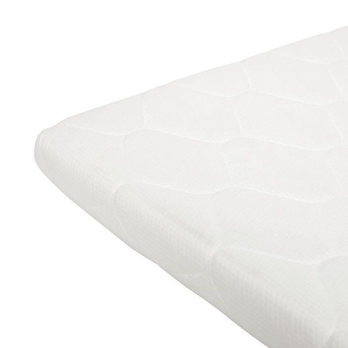 Cubrecolchón de espuma de 140x200cm, color blanco.