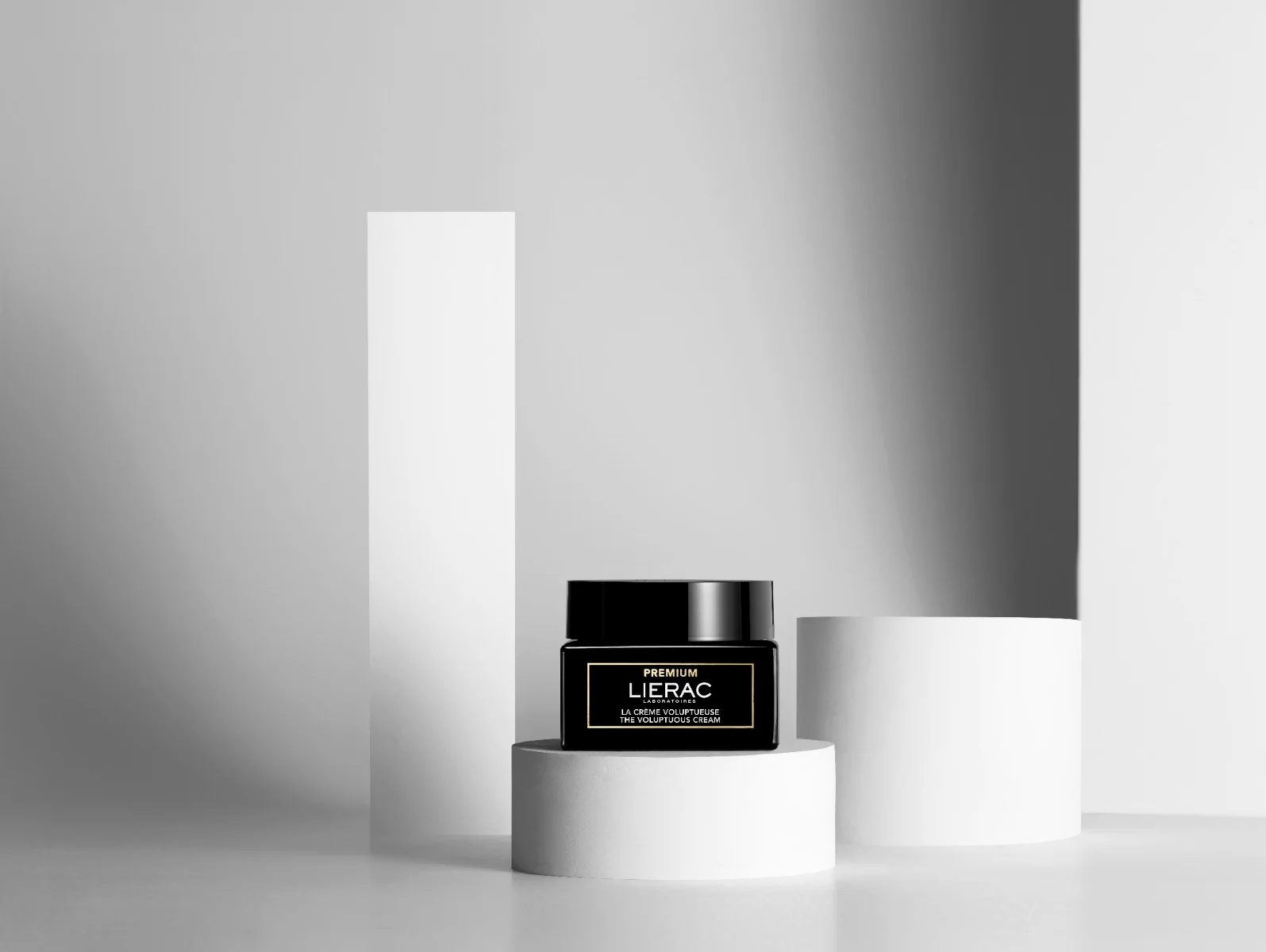 LIERAC Lierac Premium Voluptueuse Rich Noirishing anti-rimpel gezichtscrème 50 ml voor de droge huid