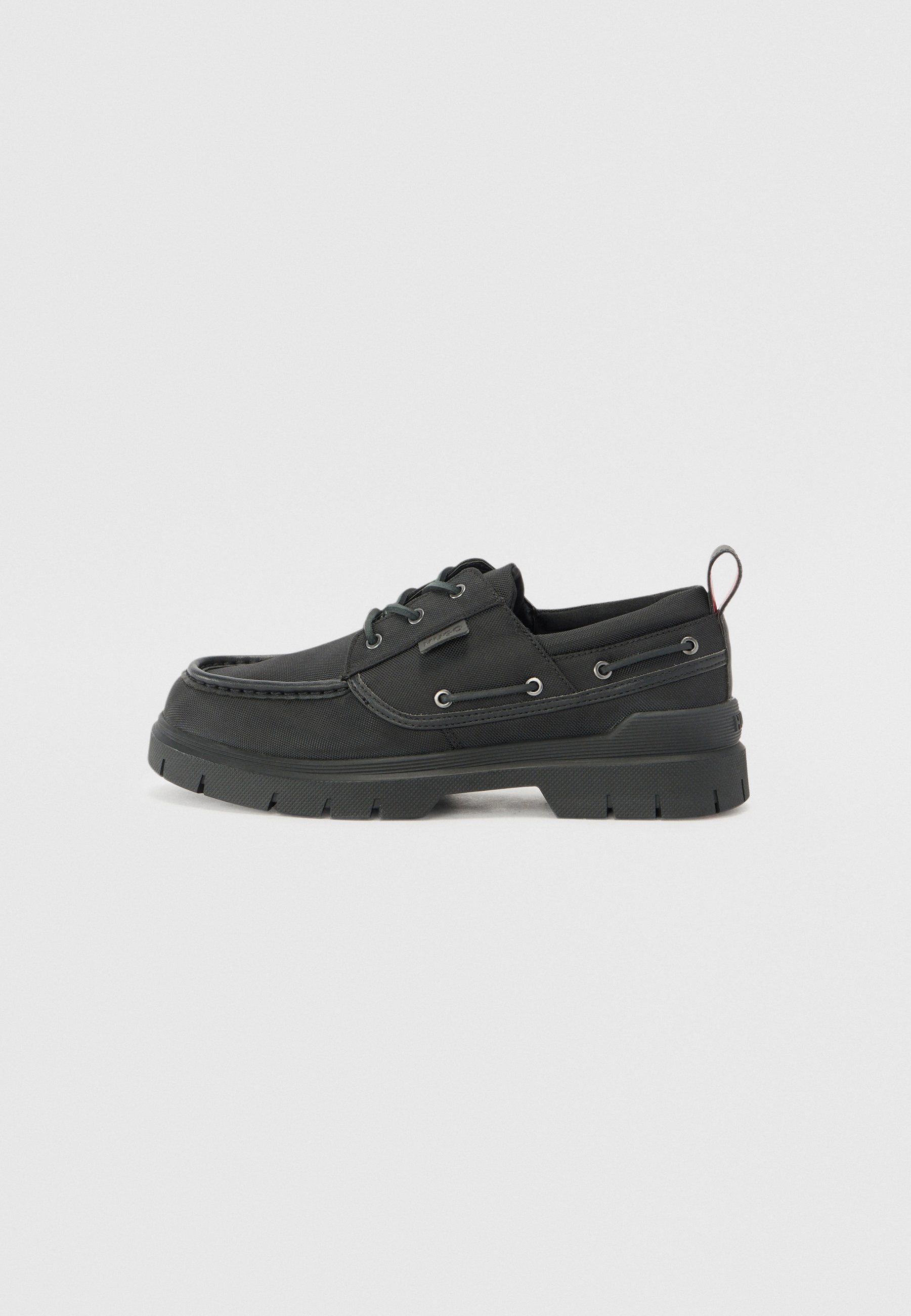 HUGO RYAN - Chaussures bateau - noires