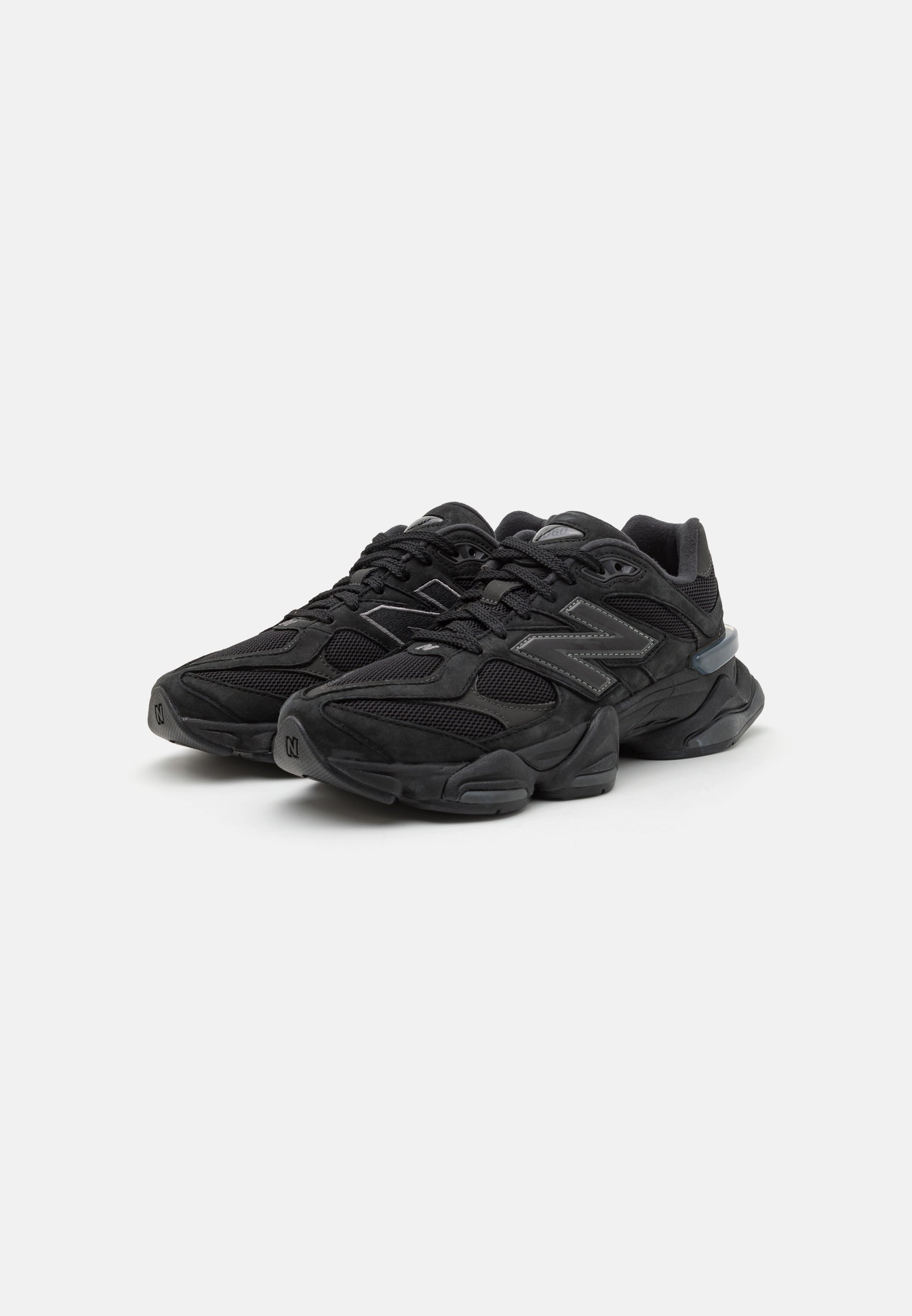 New Balance'i madala säärega tossud
