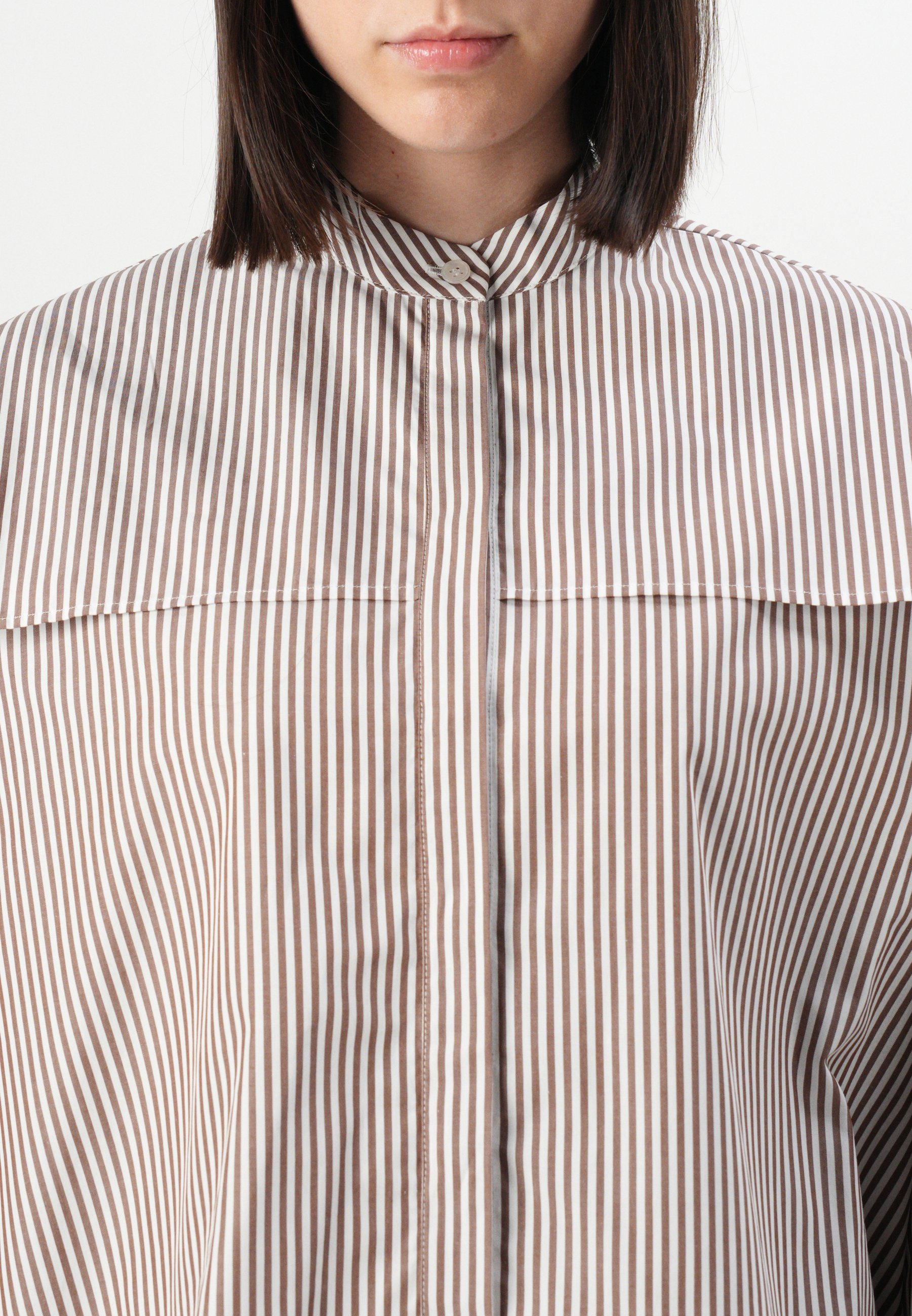IVY OAK Bluse med knapper - brun