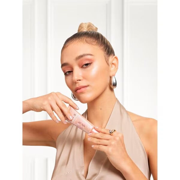 L'Oréal Paris Lumi Glotion 902 Light Glow pojačivač prirodnog sjaja 40ml