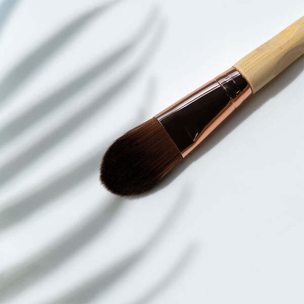 Brocha para base de maquillaje y corrector So Eco