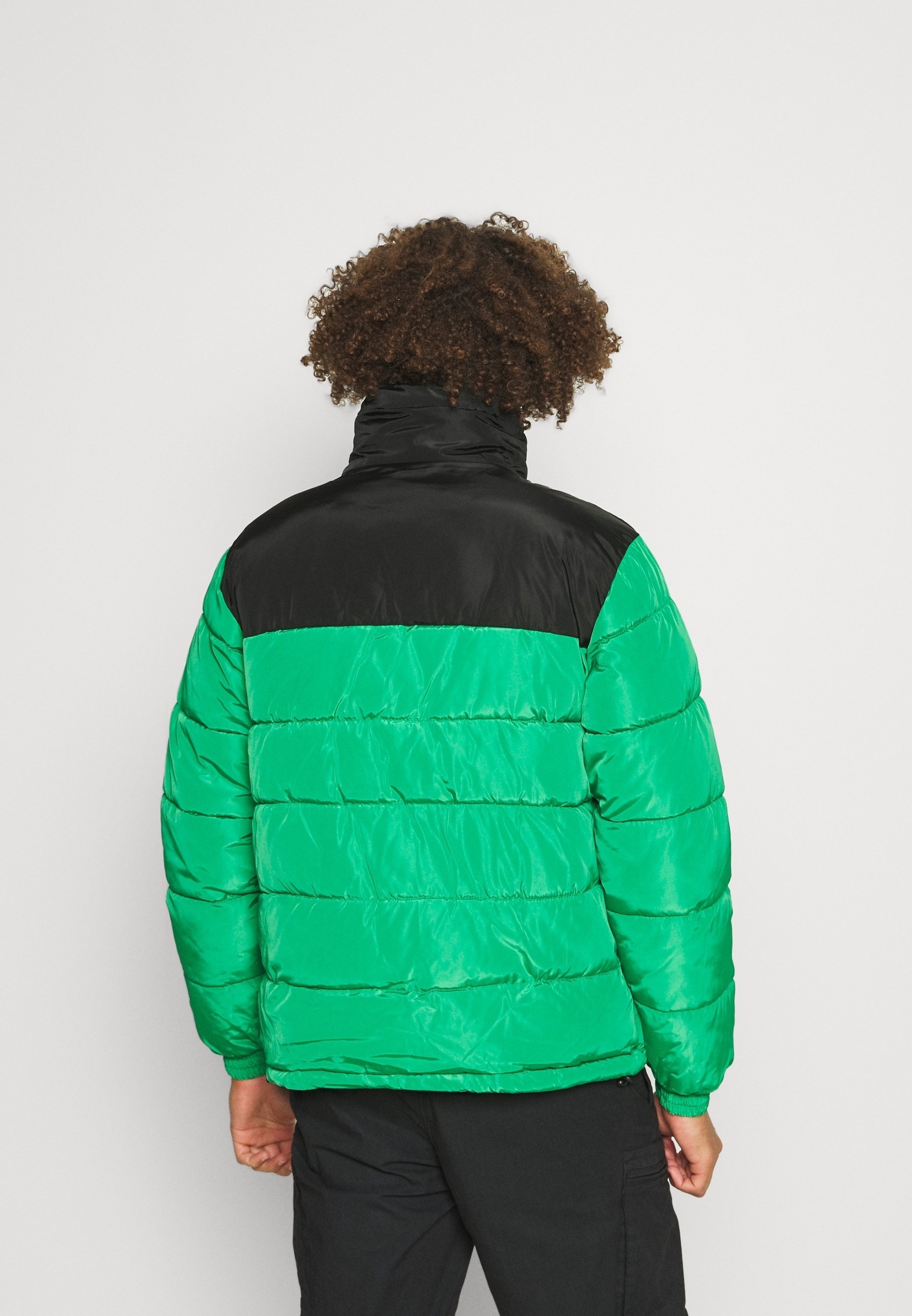 Jaqueta de inverno Karl Kani - preta