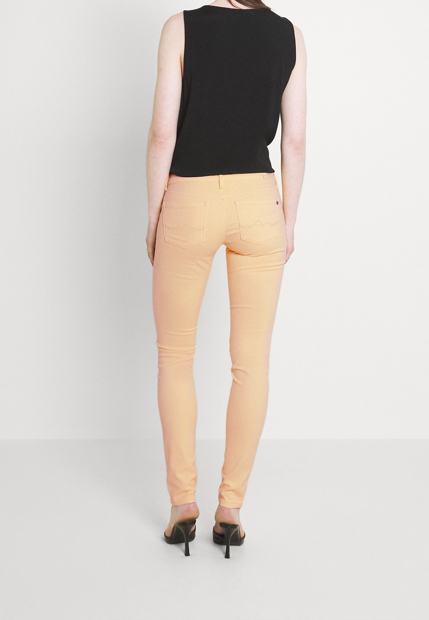 Pepe Jeans Skinny Fit - Aprikose
