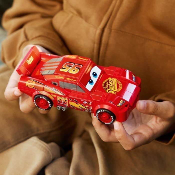 LEGO Speed Champions 77255 Saetta McQueen - Macchinina rossa - Per bambini e bambine dai 9 anni in su