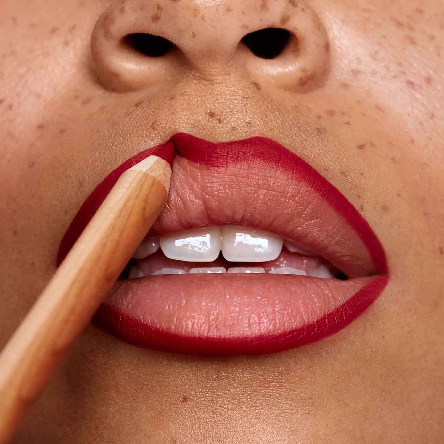 KYLIE COSMETICS Precision Pout Liner