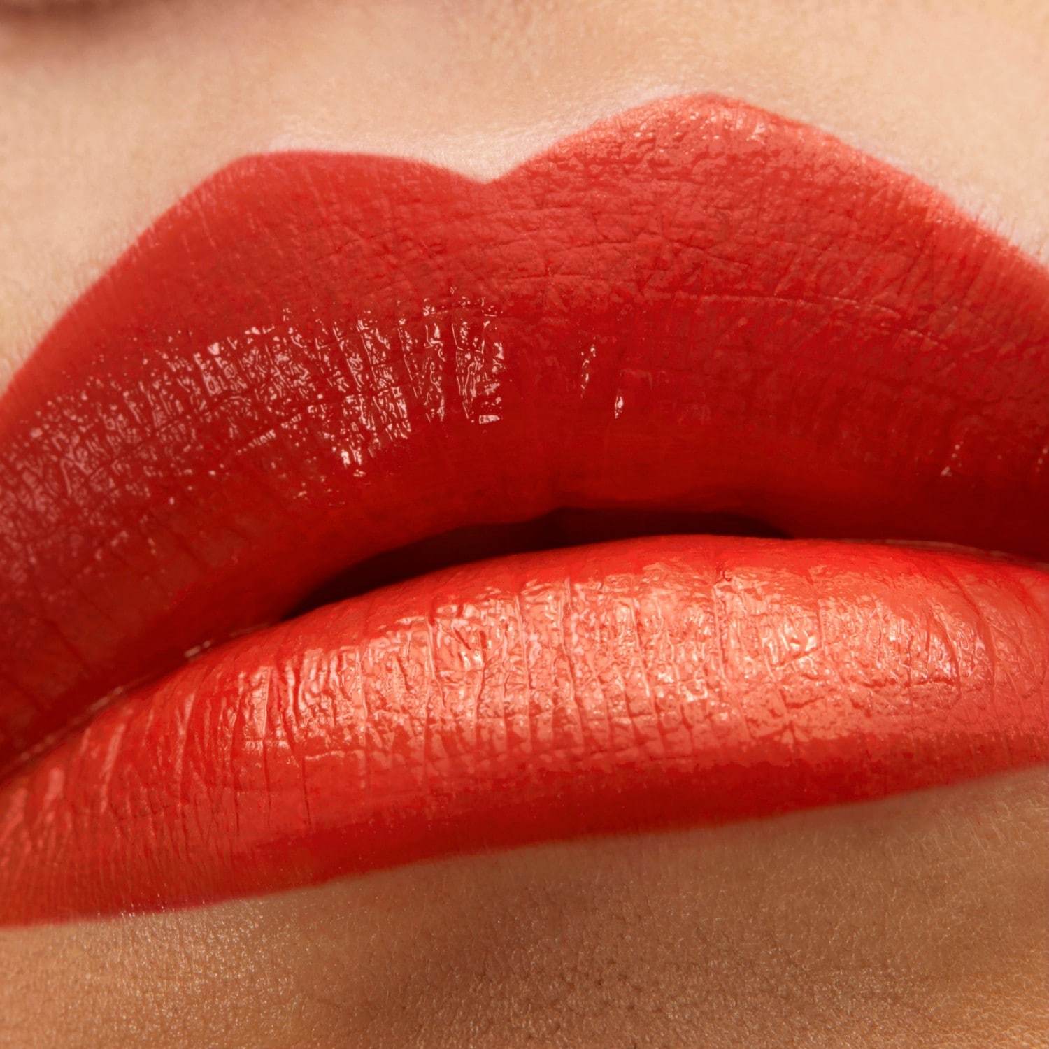 Yves Saint Laurent lūpu krāsa Musthaves Rouge Pur Couture - 3,8 g