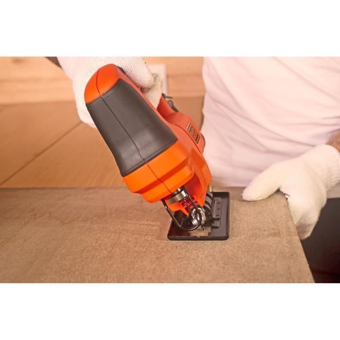 Scie sauteuse filaire - BLACK+DECKER - BES603-QS - 400W - course de 18mm - avec lame
