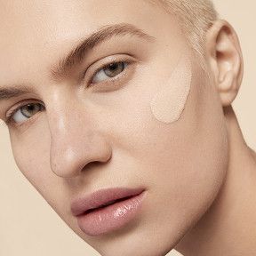 All Hours Foundation Luminous Matte Makeup Base Luksuzni puderi za šminku