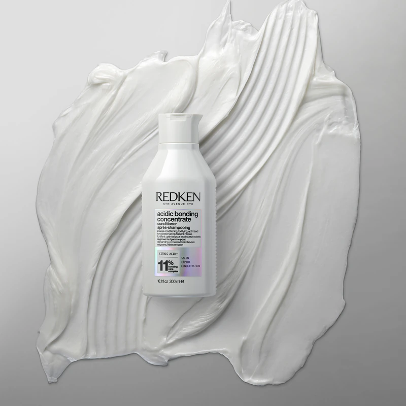 Redken Acidic Bonding Concentrate Intensive Regenerating Conditioner