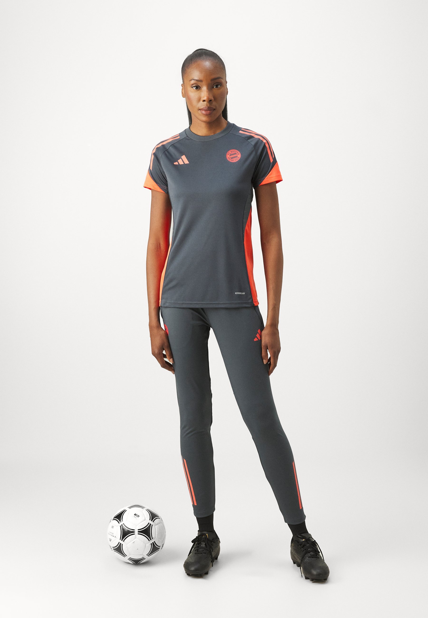 adidas Performance FC BAYERN TRAININGSBEKLEIDUNG FÜR DAMEN - Vereinskleidung - kräftiges Onyx