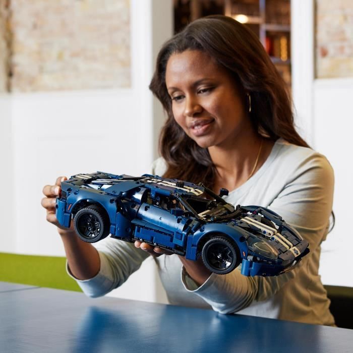 LEGO® Technic 42154 Ford GT 2022, Modelbil til Voksne, Skala 1:12, Avanceret Niveau