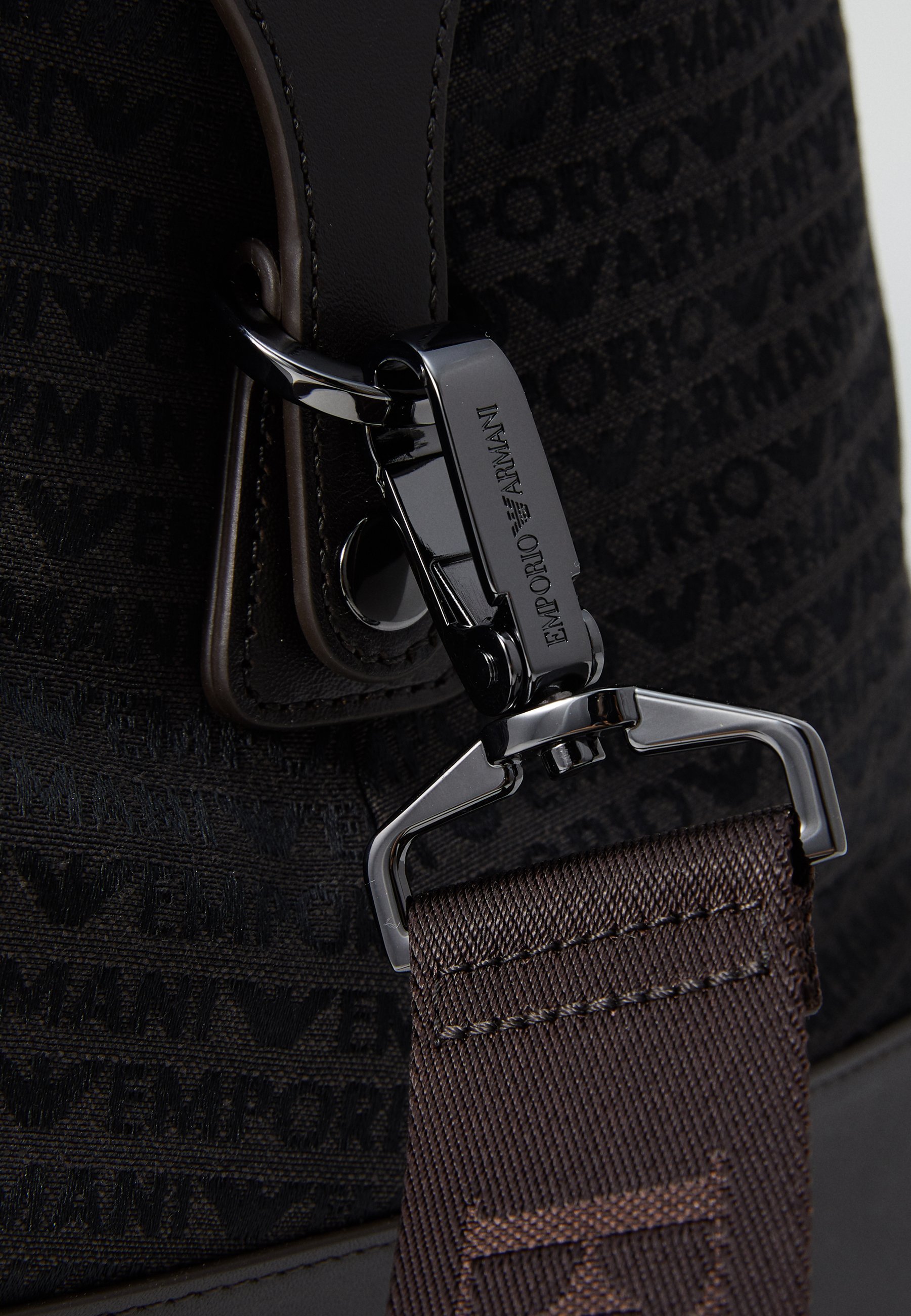 Emporio Armani Travel