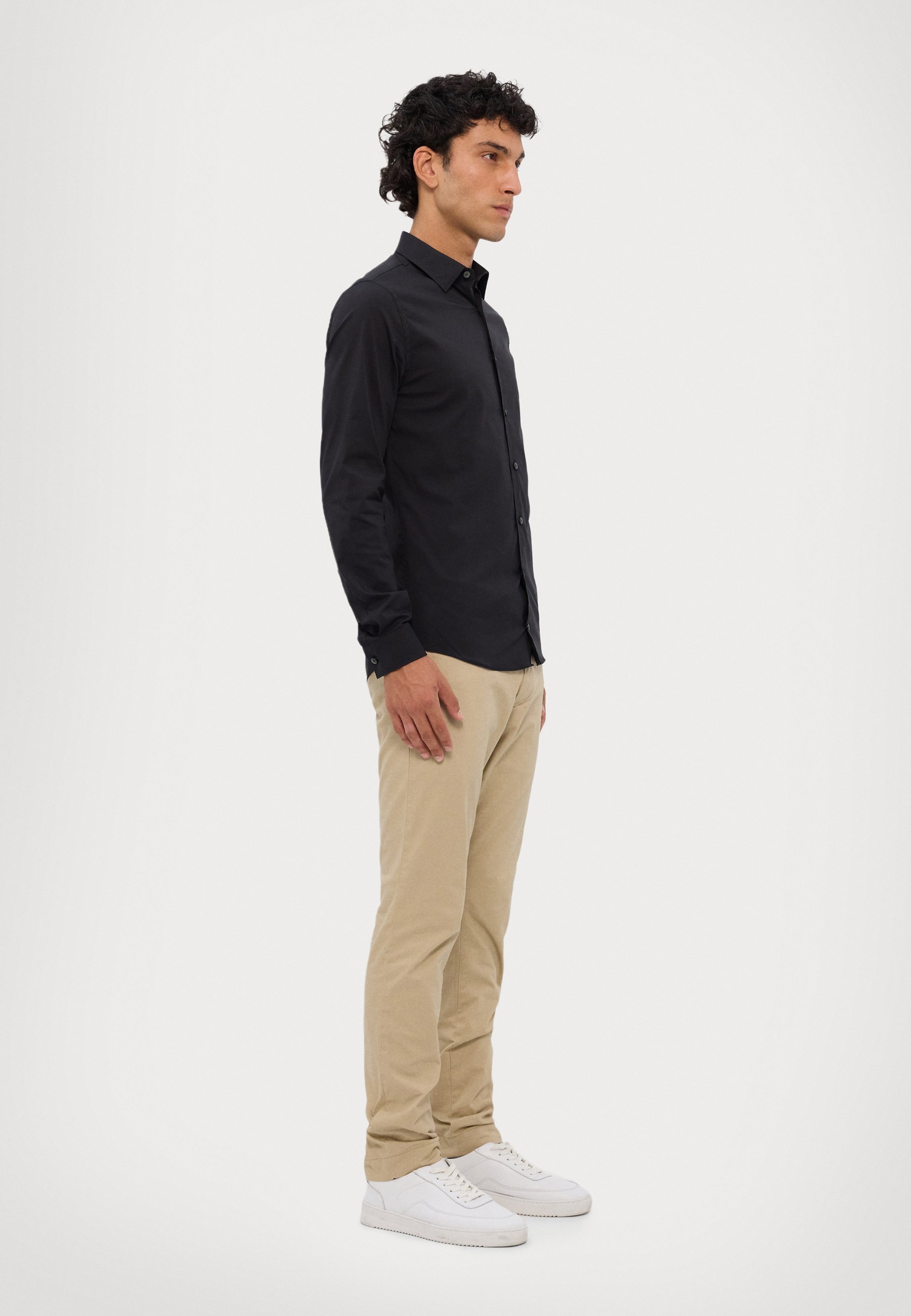 Chemise habillée Tiger of Sweden FILBRODIE - noire