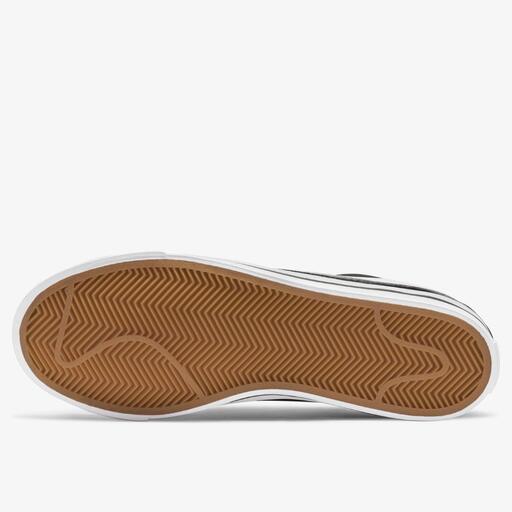  Nike Court Legacy
