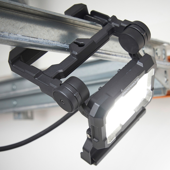 LED pracovní světlo, 20W, 2200 lumenů