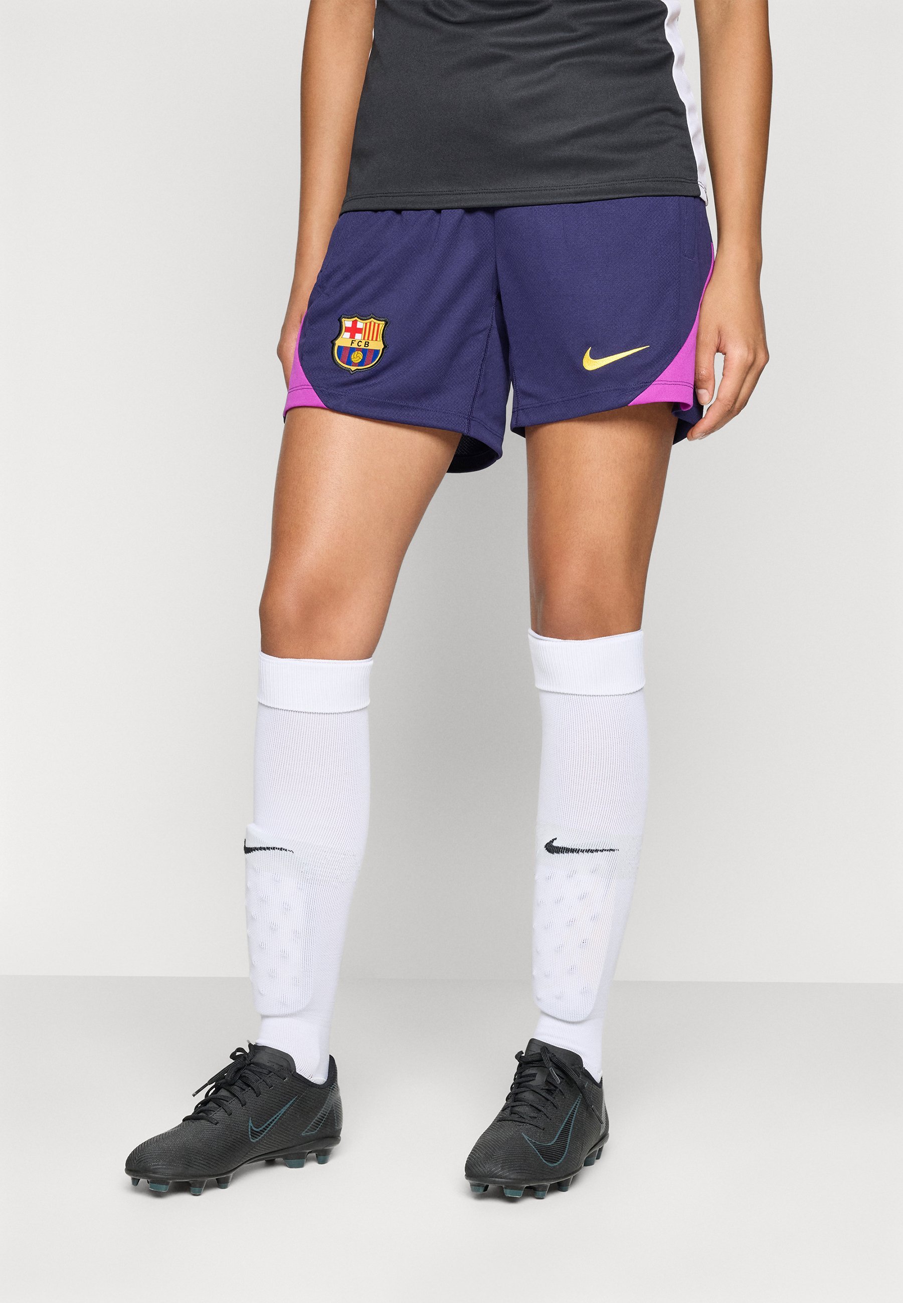 Nike Performance FC BARCELONA STRIKE SHORT - Clubkleding - imperiaal paars/levendig paars/midwest goudkleurig