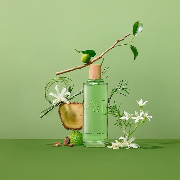 V&L Essential Waters Волим те зелени | 250 мл
