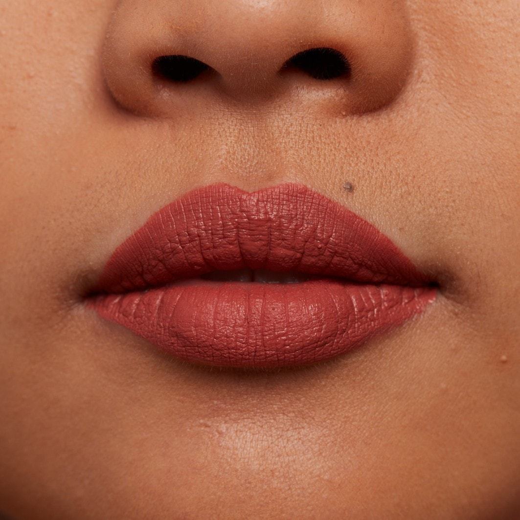 NYX Professional Makeup lūpų dažai „Lip Lingerie XXL“ – 4 ml