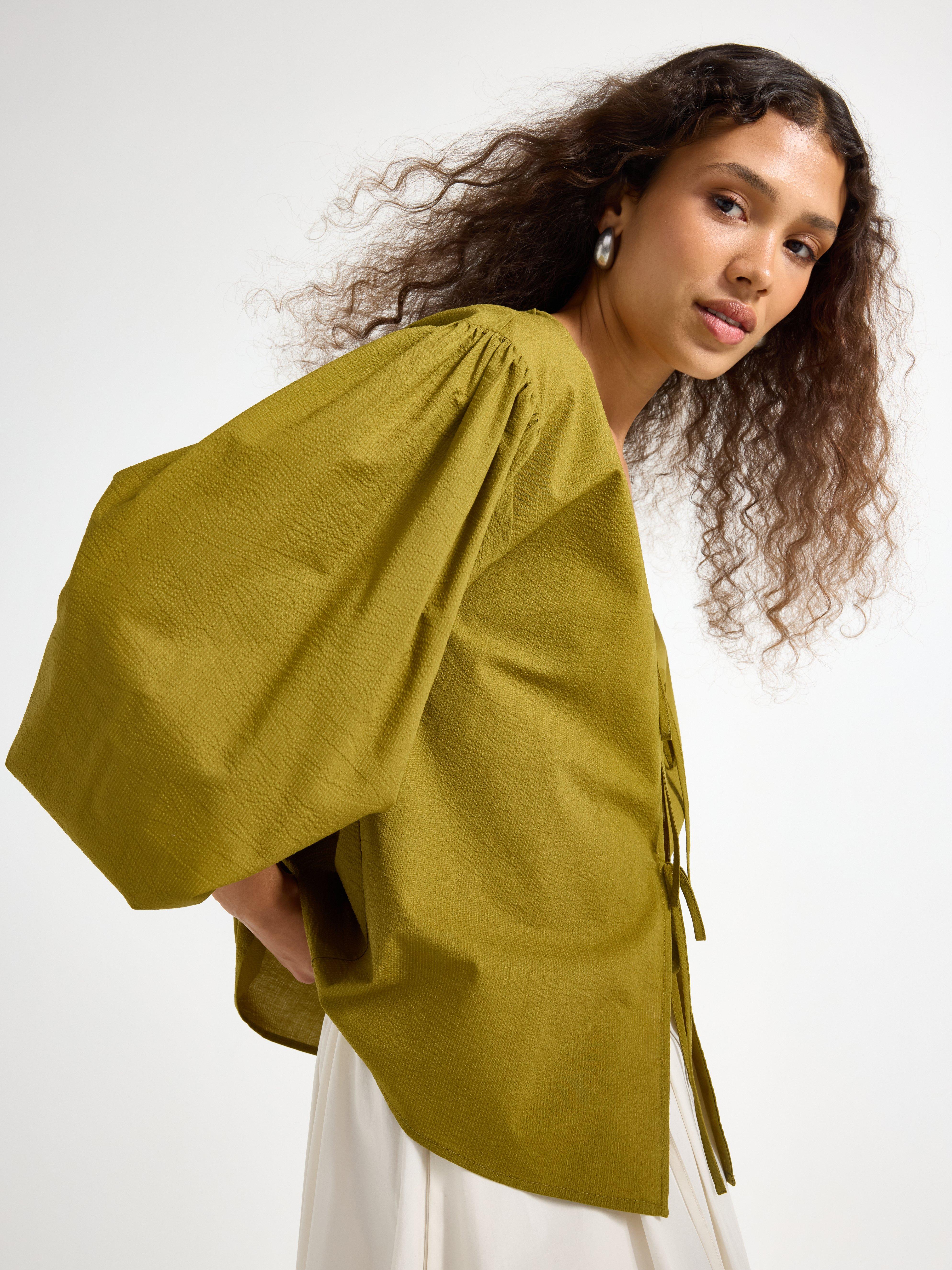 Blusa com detalhes de amarração, verde-acinzentado