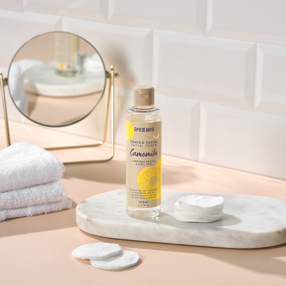 Sublime Chamomile Facial Toner Pene in geli za čiščenje obraza